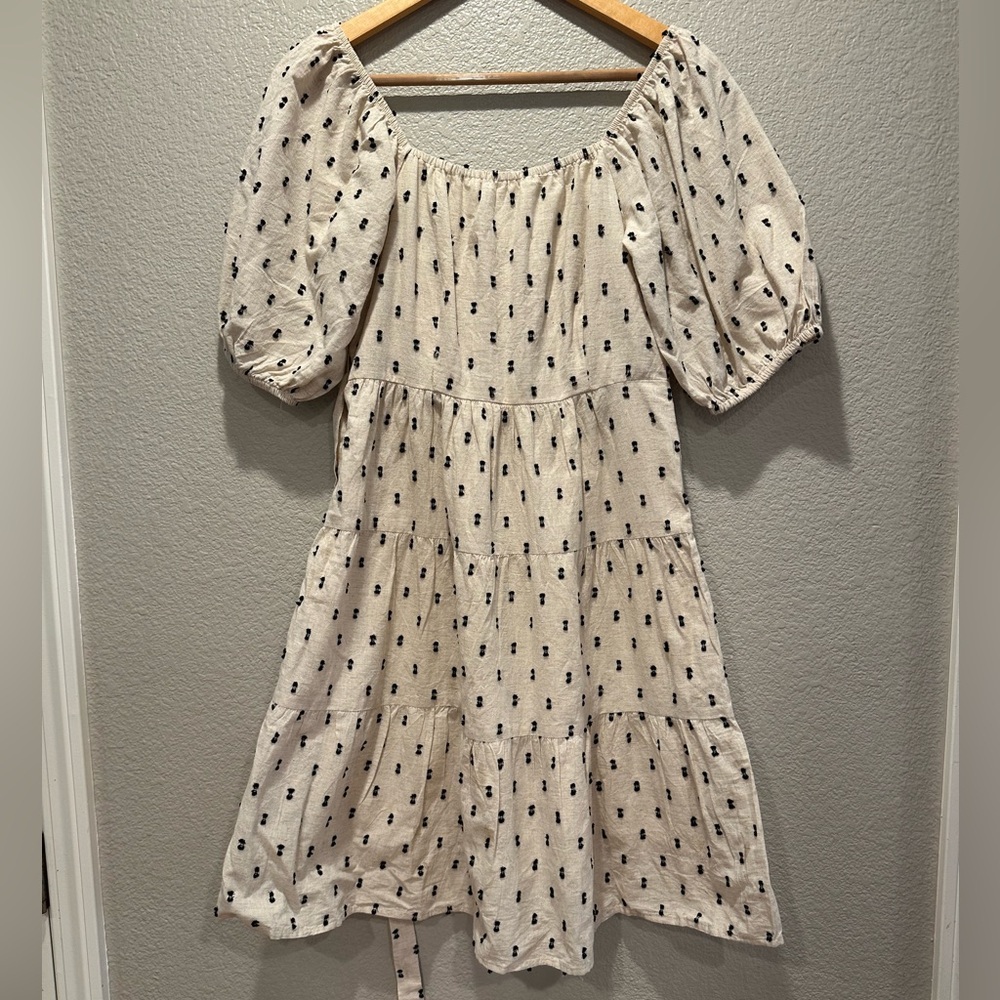 Sim & Sam Cream Linen Blend Dress with Black Pattern accents in size Medium.